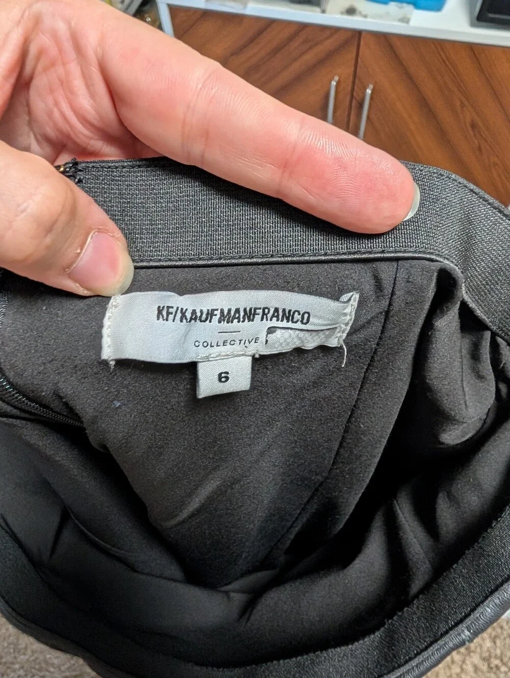KF/KAUFMANFRANCO Black Skirt Size 6